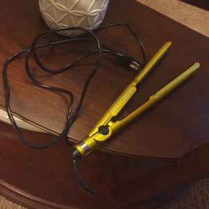 Infiniti Pro Conair Straightener